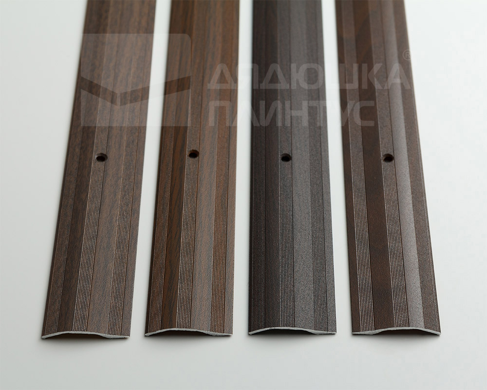 Порог разноуровневый ПР 02.2700.057 0,9 м Бетон айс