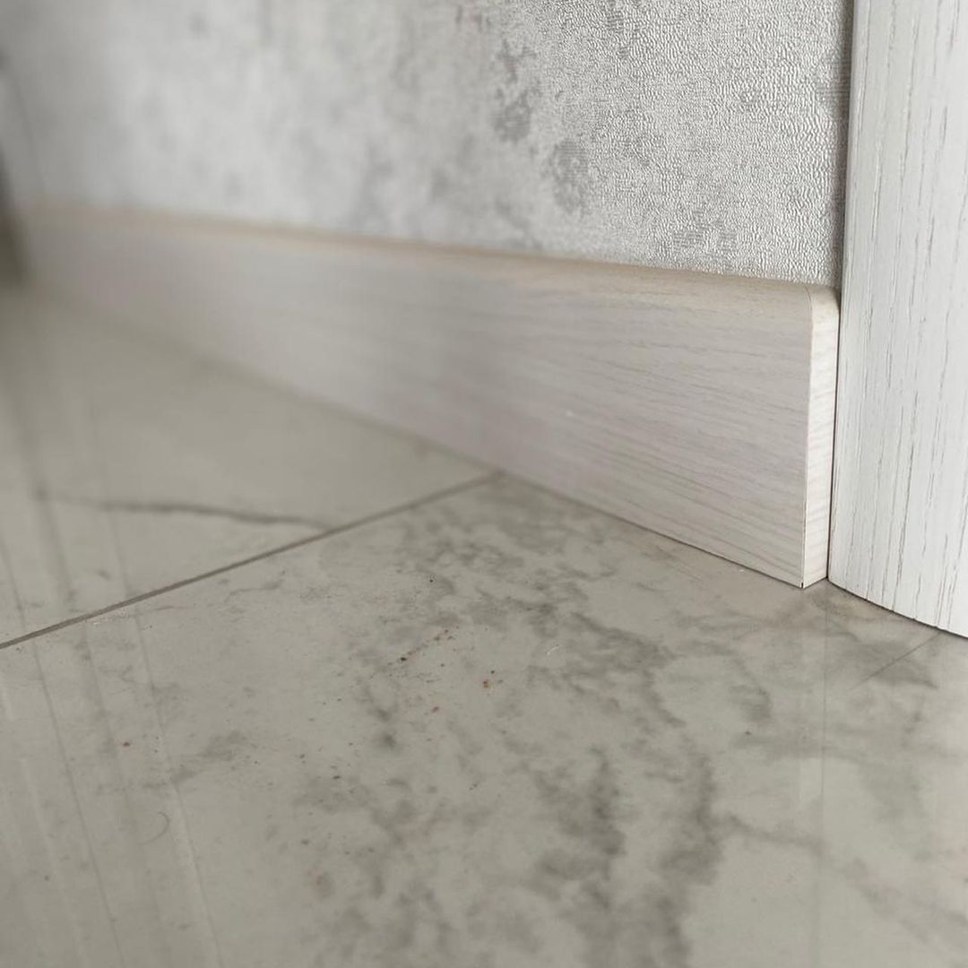 Плинтус МДФ Smartprofile Strong 80М Дуб серена графит