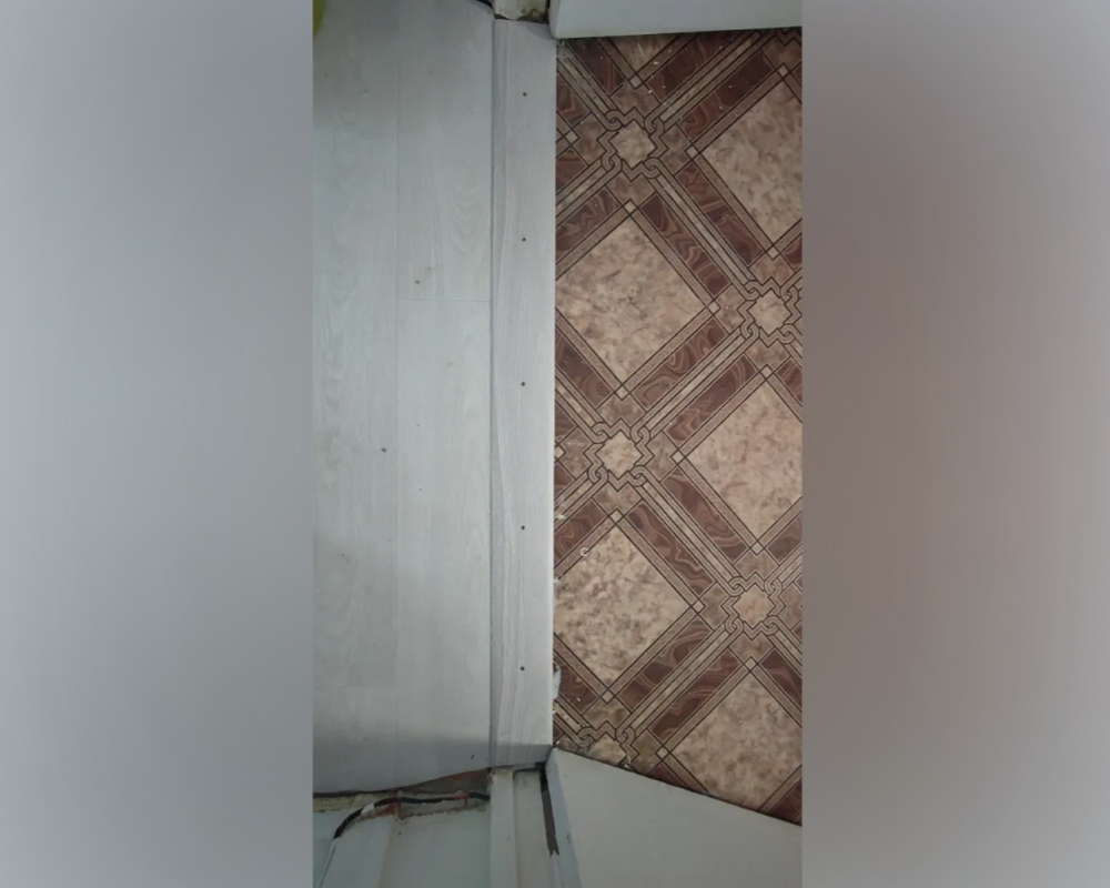 Порог одноуровневый ПС 07-1.1800.052 0,9 м Ель дымчатая