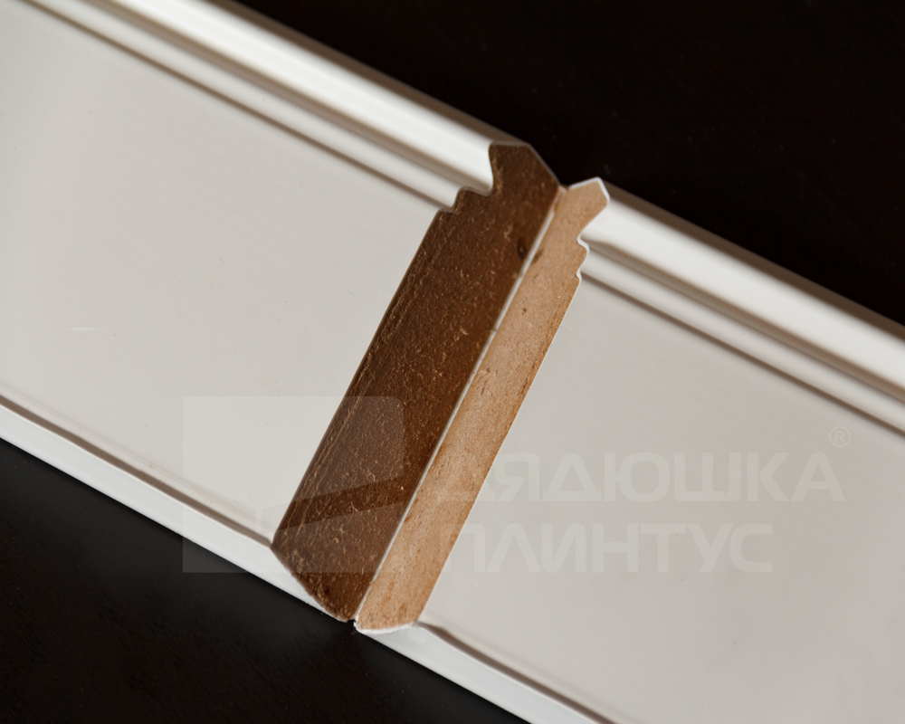 Плинтус ХДФ Dollken Cubu Hamburg Style 80мм х 2,5 м 1144 Черный