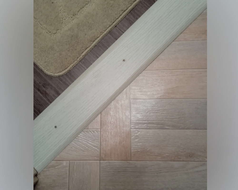 Порог одноуровневый ПС 07-1.1800.052 0,9 м Ель дымчатая