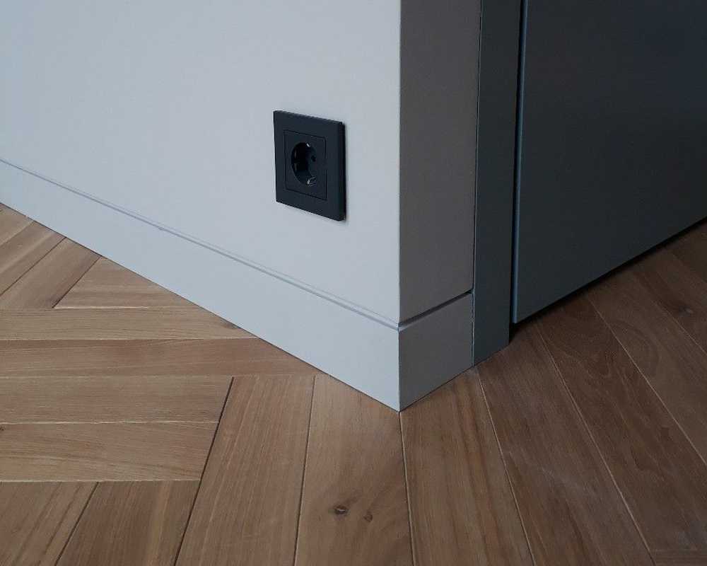 Теневой плинтус Лука Плт 95.2500.00