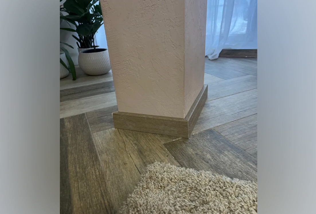 Плинтус ПВХ Рико Концепт 80мм 2,2м. 80015