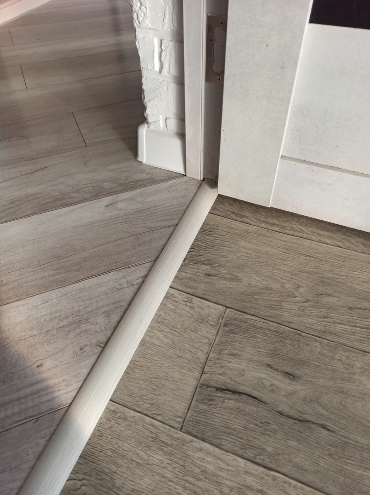 Порог разноуровневый ПР 06.1800.045 Дуб дымчатый