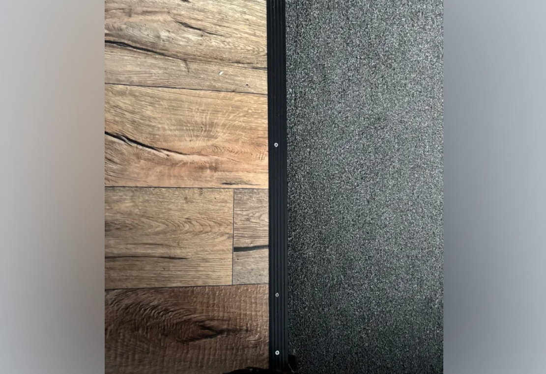 Порог угловой ПУ 05.900.095 Дуб венге