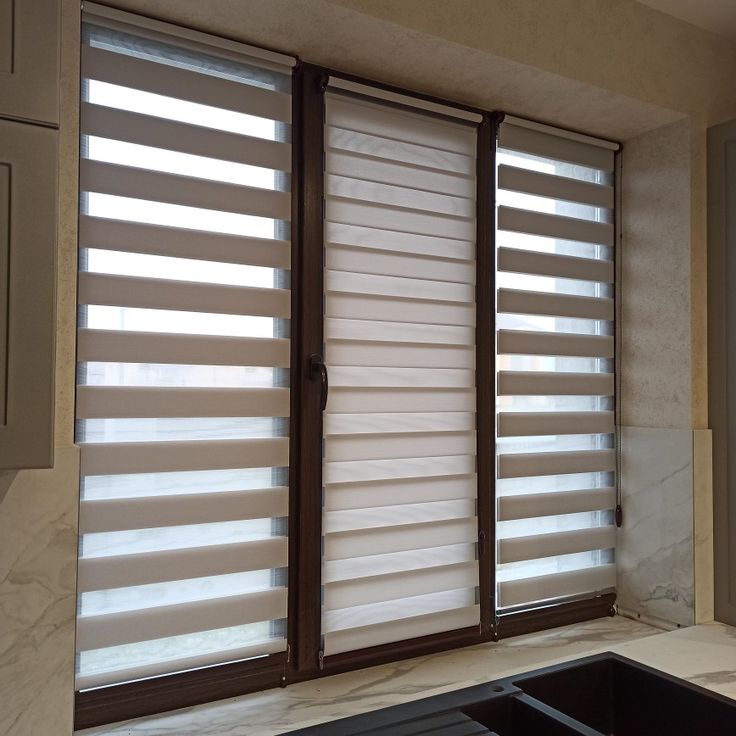 Роллета день/ночь КАНЗАС УЮТ 57*160 Светло-серый