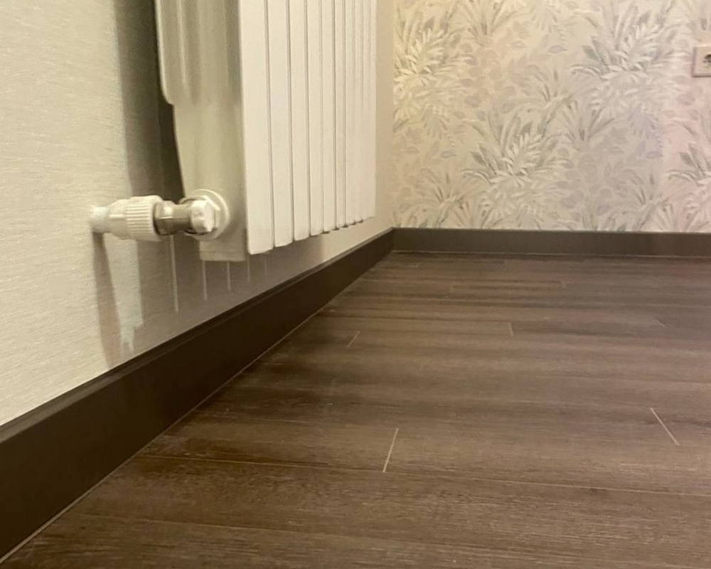 Плинтус ХДФ Dollken Cubu Flex Life 40мм х 11/13мм х 2,5 м 1245 Шампань