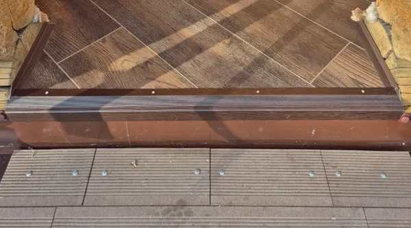 Порог угловой ПУ 04.1800.088 Орех