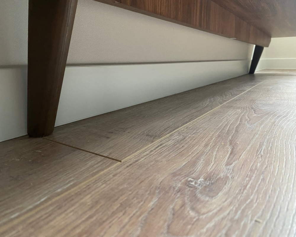 Плинтус ХДФ Dollken Cubu Flex Life XL 80 мм х 2,5 м 5012 Белый