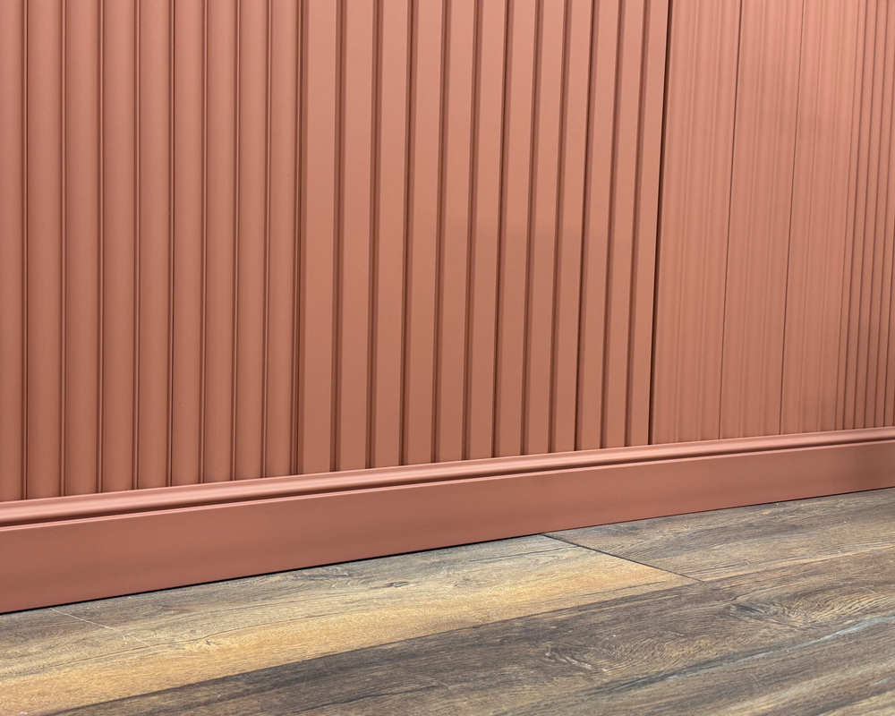 Плинтус из полистирола высокой плотности NMC Wallstyl FO2 Белый