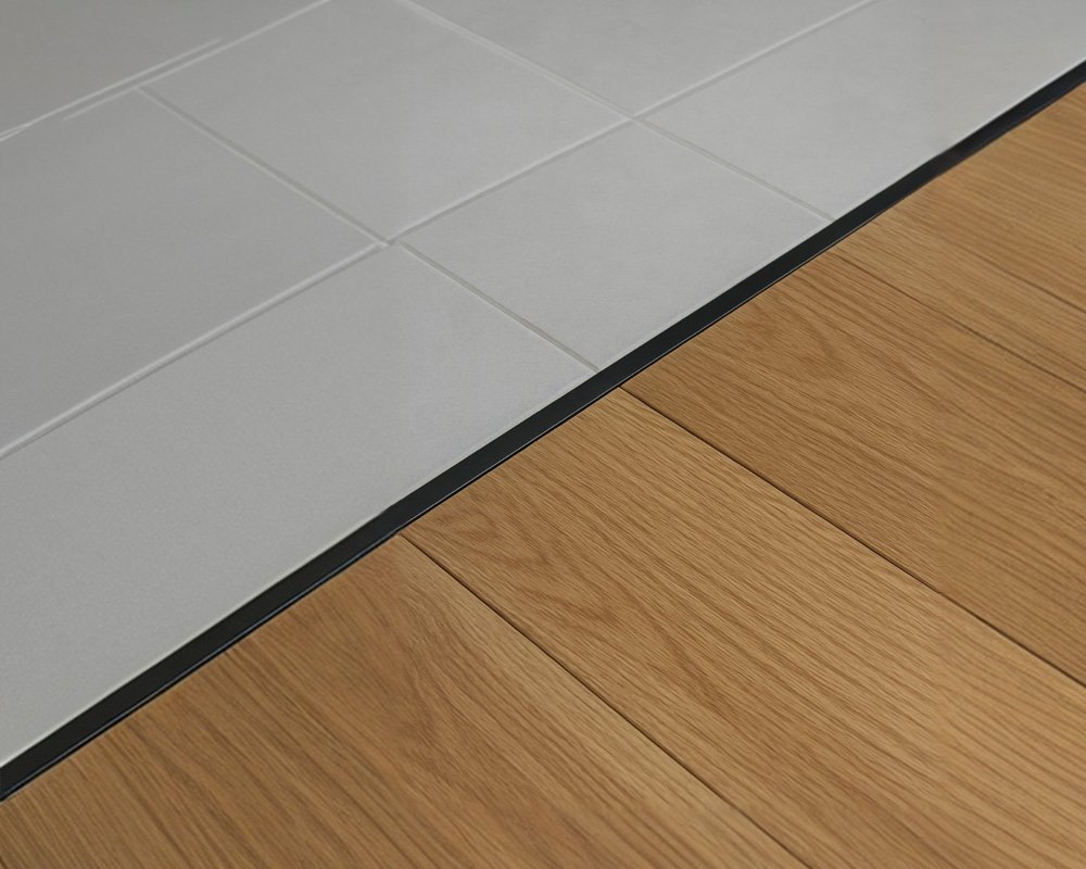 Порог одноуровневый ПС 09.2700.215 Черный