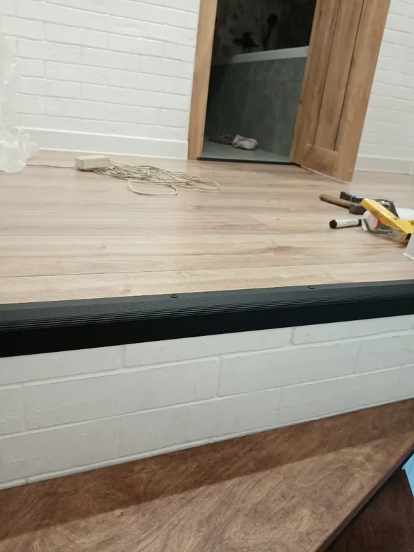 Порог угловой ПУ 02.2700.283 Бук