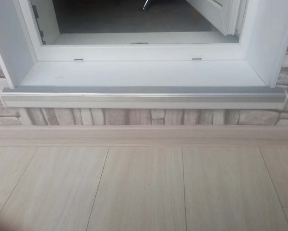 Порог одноуровневый ПС 08-1.900.02л Залото анод