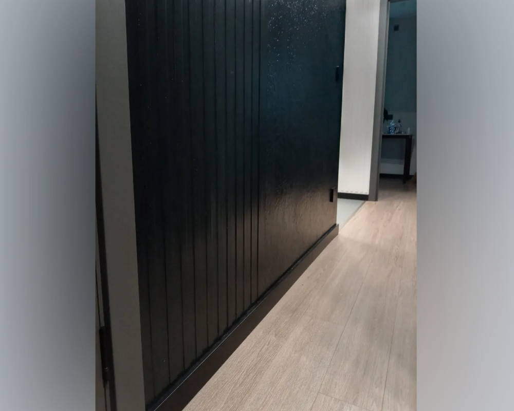 Плинтус напольный Salag Alpha 65*17*2200 мм AP6603 Чёрный