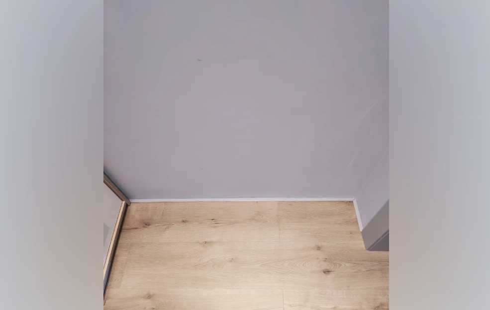 Микроплинтус AL16X5-01 16х6х2000мм Серебро матовое