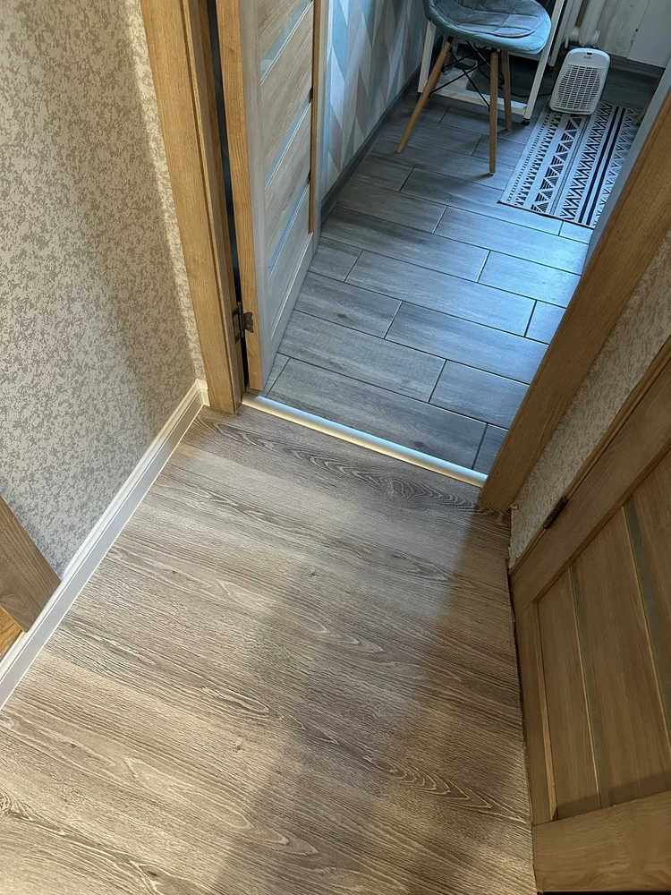 Порог разноуровневый ПР 06.900.01л Серебро