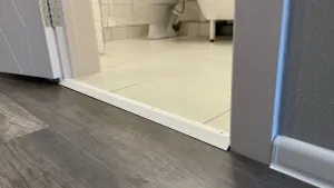 Порог разноуровневый ПР 02.2700.201л Серебро